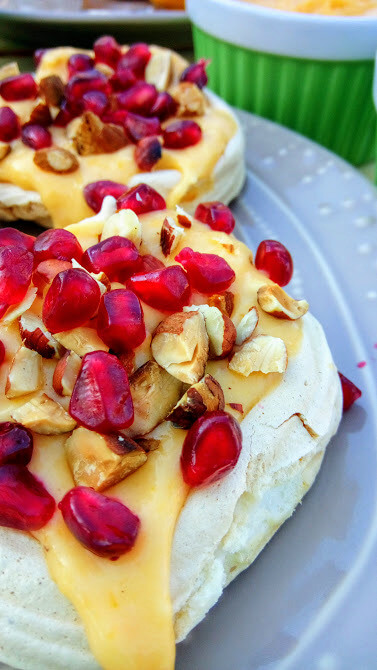 Mini pavlova torták angol citromkrémmel - 3. kép
