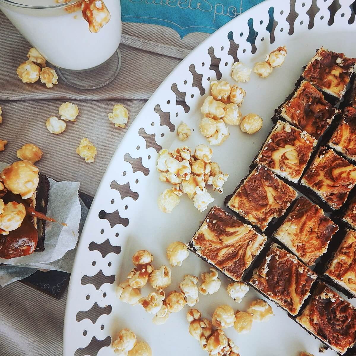 Cheesecake brownie karamellás popcornnal - 1. kép
