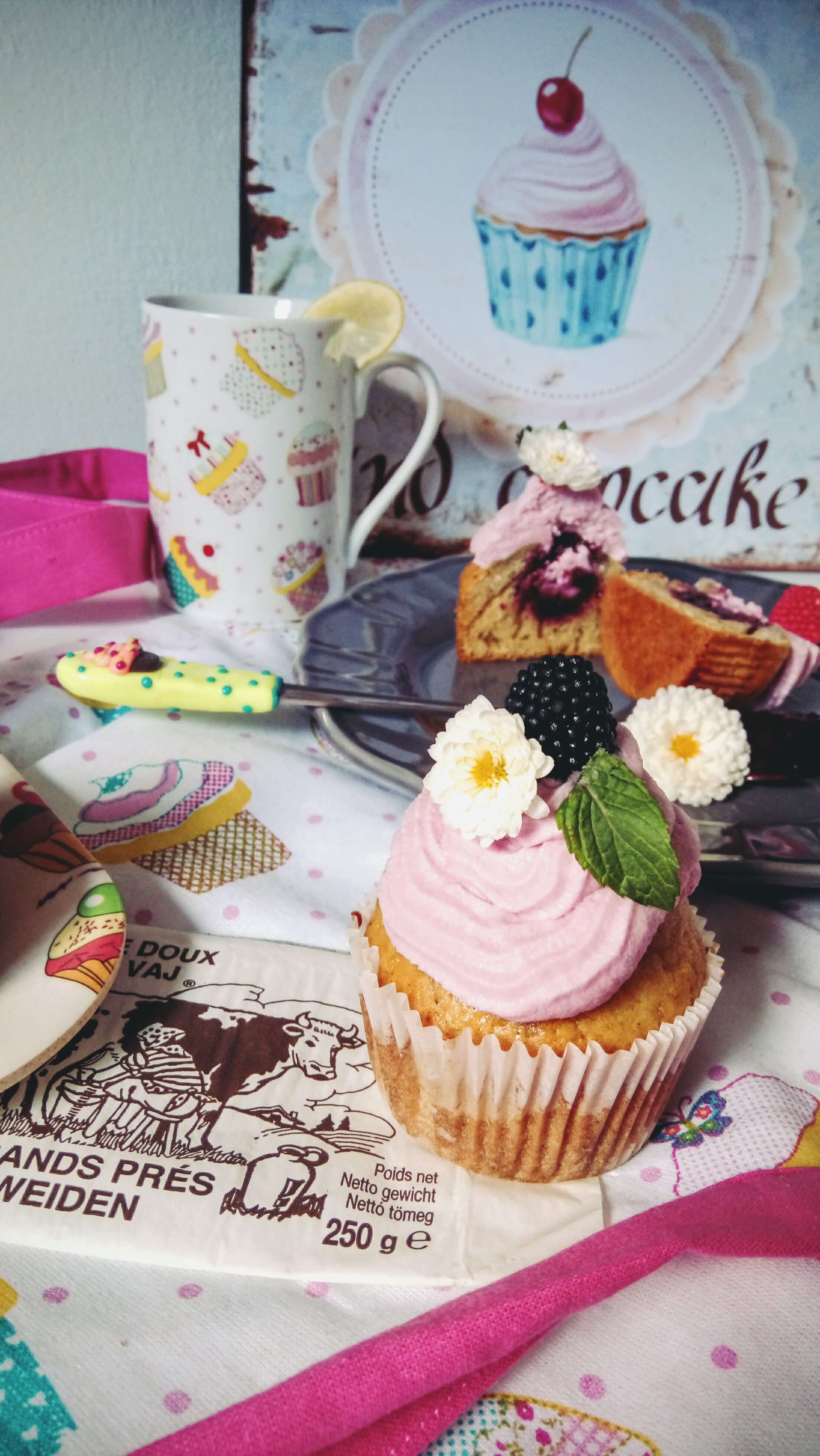Vaníliás szederszószos cupcake - 2. kép