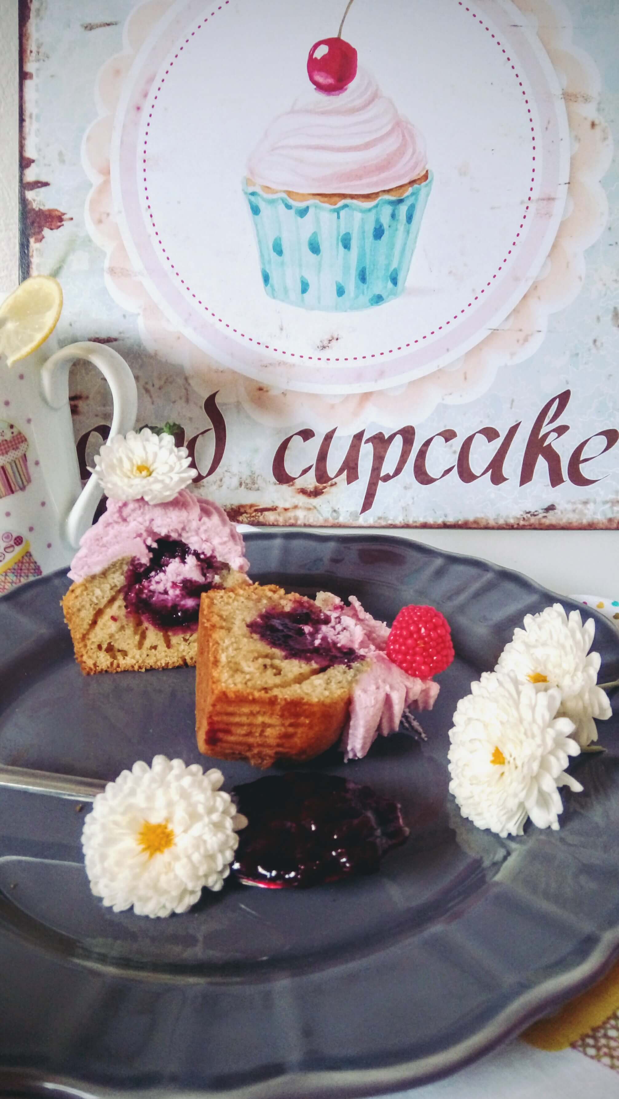 Vaníliás szederszószos cupcake - 3. kép