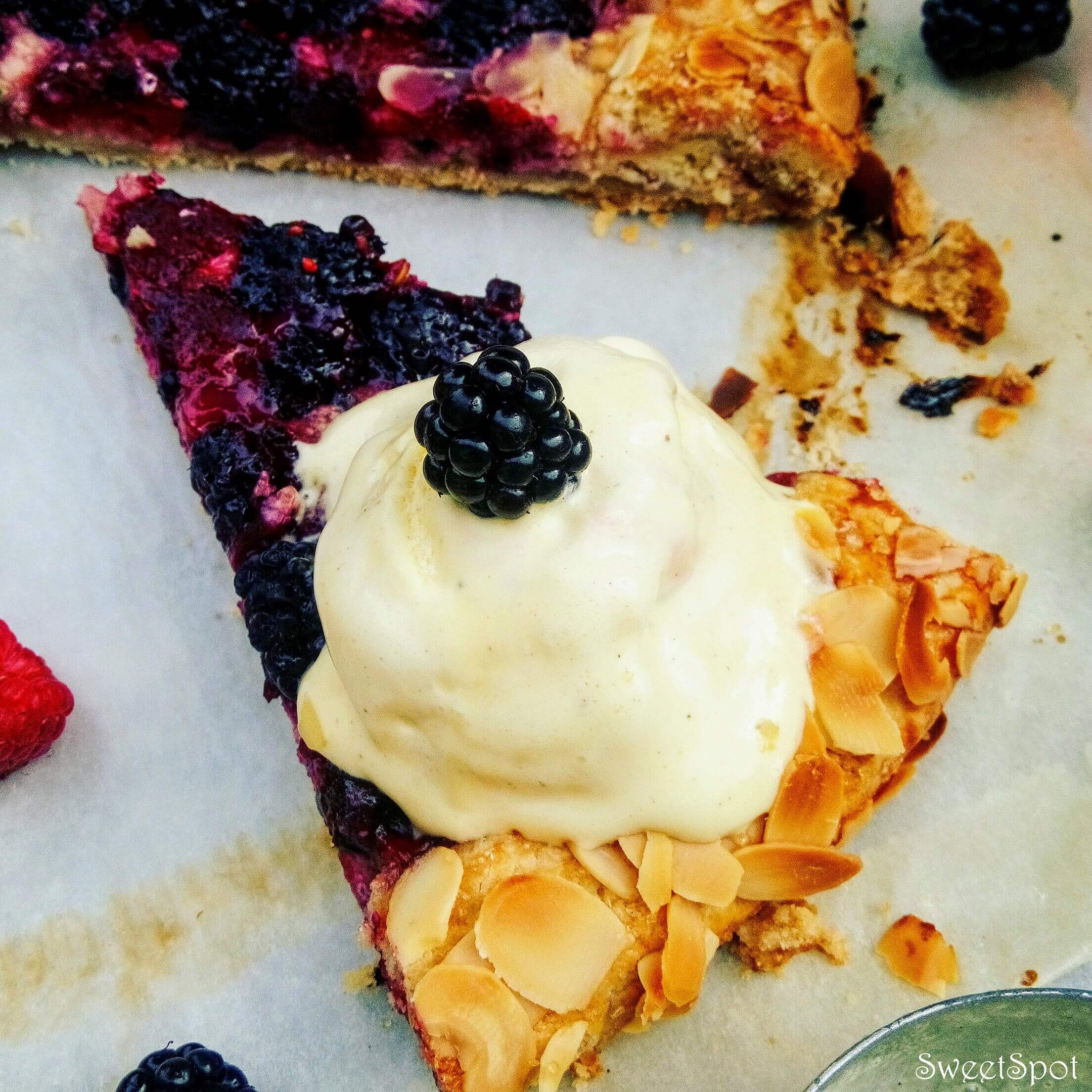 Galette túrókrémmel, erdei gyümölcsökkel - 2. kép