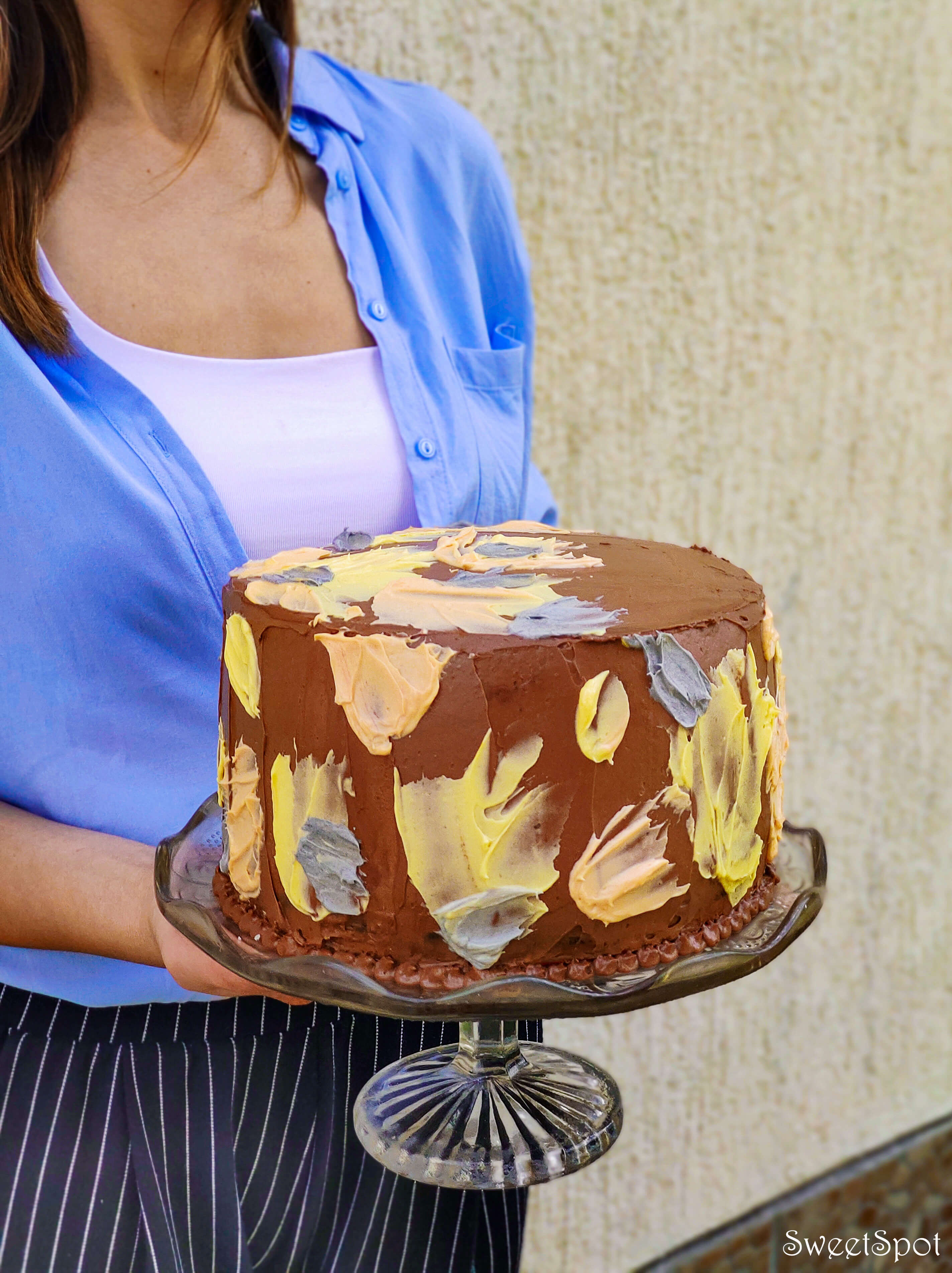 Mogyorópralinés csokoládétorta kardamomos körtével - 1. kép