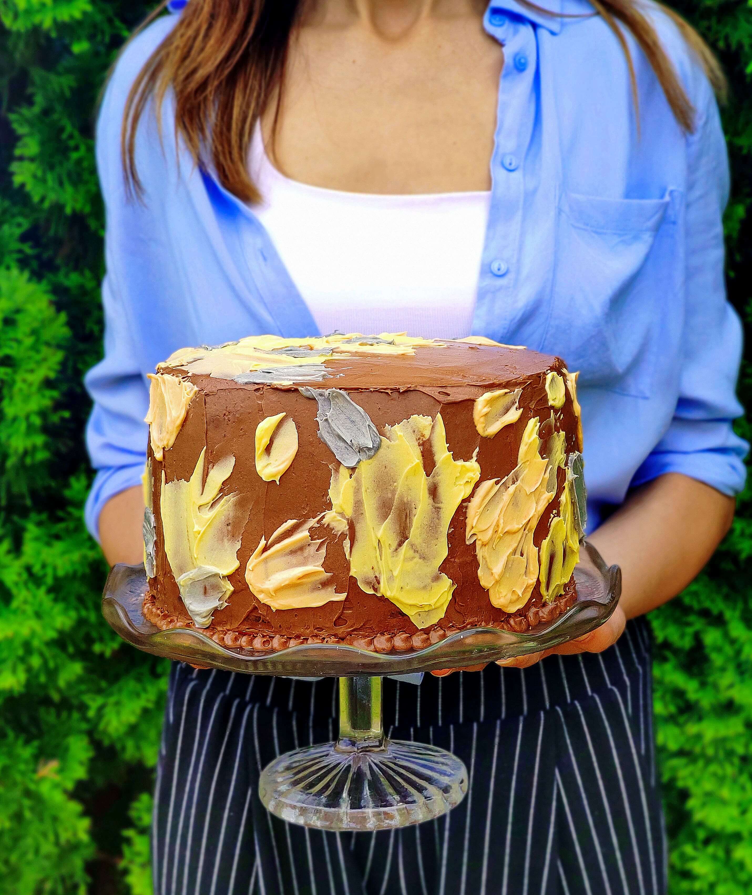 Mogyorópralinés csokoládétorta kardamomos körtével - 3. kép