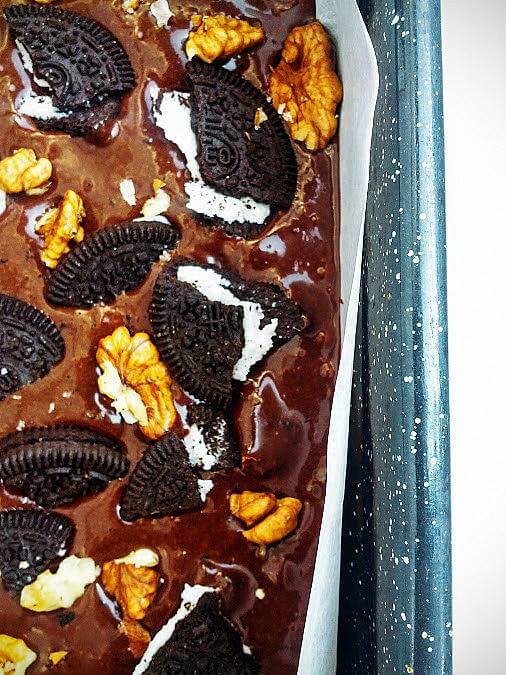 Diós(-Oreos) extra csokis brownie - 1. kép