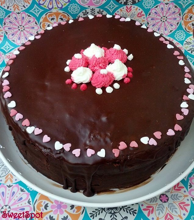 Triplacsokis-meggyes gesztenye torta - 1. kép